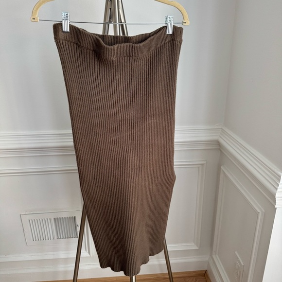 Sage The Label Kalli Green Sweater Midi Skirt with Side Slit Size M - Picture 3 of 7